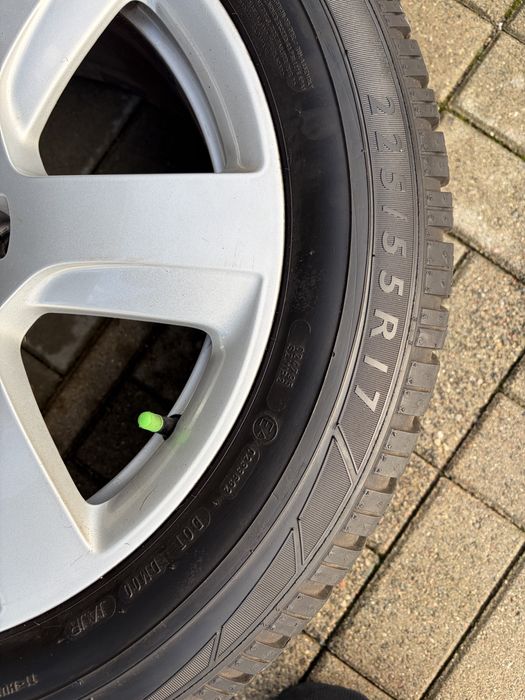 Felgi aluminiowe 17 cali oryginalne Audi, opony 225/55/17