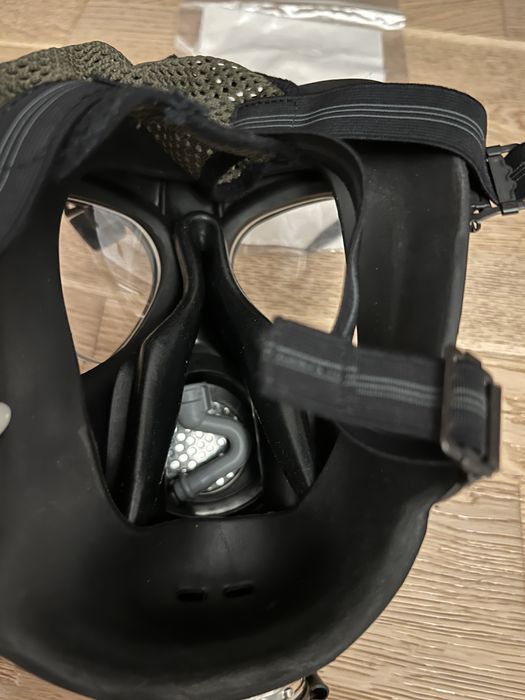 Тактичний протигаз Avon FM12 (Британія)