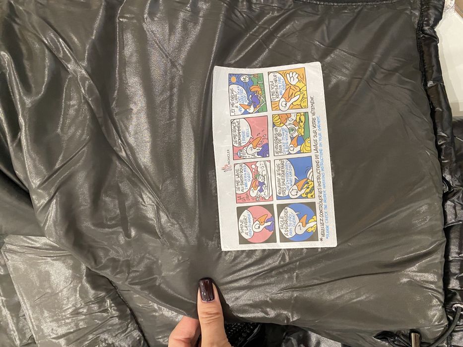 Meska kurtka Moncler Maya fur czarna z futrem z jenota puchowa zimowa