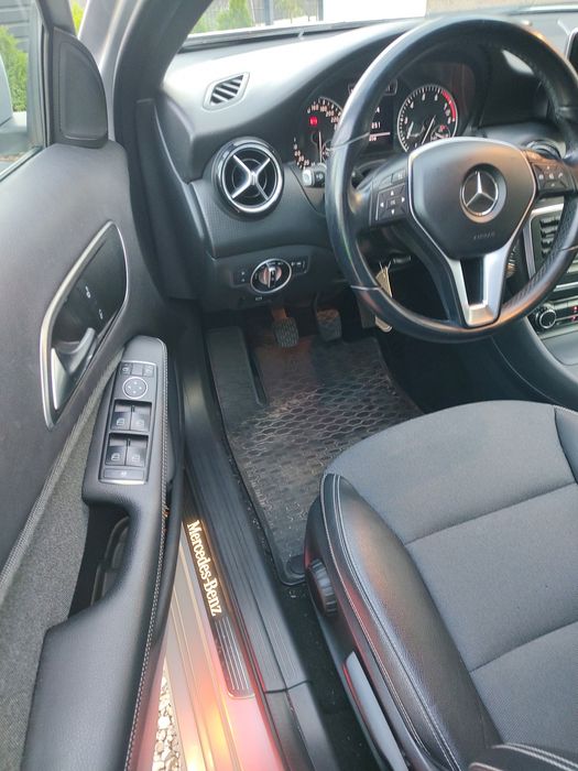 Sprzedam Mercedesa  a-klasse a180