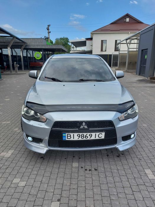 Продам власне авто Mitsubishi Lanser