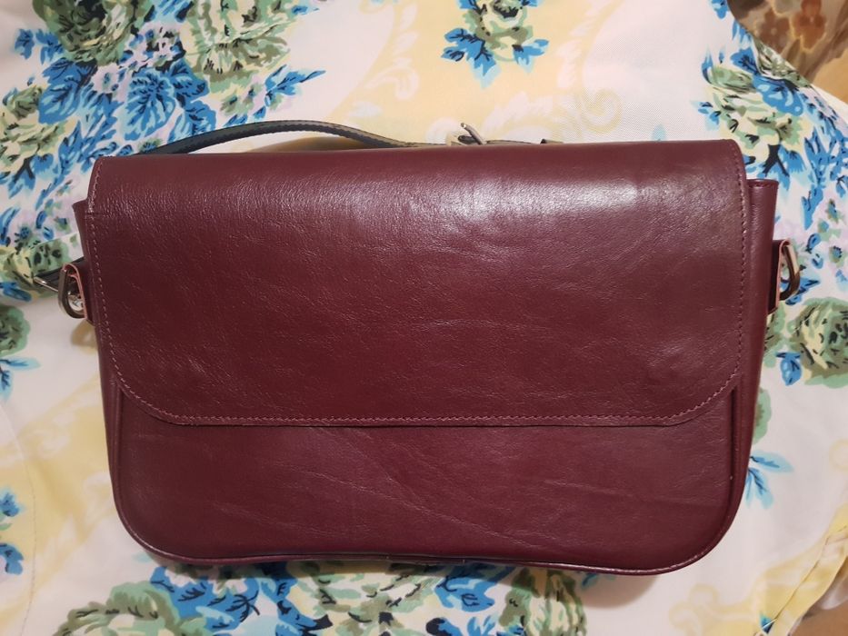 Нова шкіряна жіноча сумочка