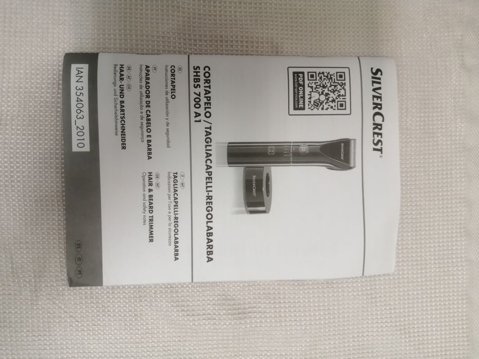 Máquina cortar cabelo e barba