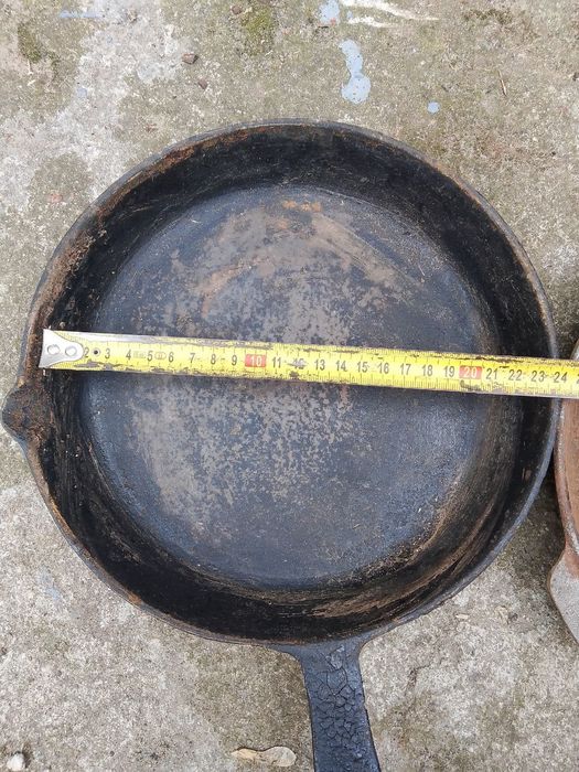 Сковорода чугунная