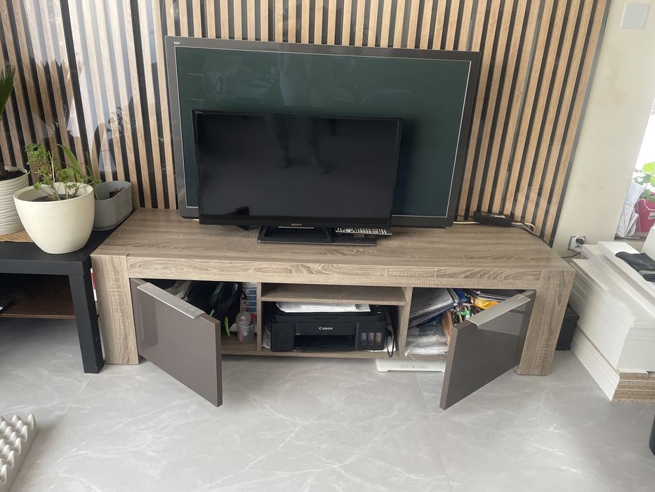 Szafka pod telewizor