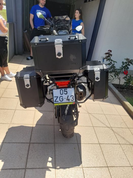 Vendo benelli 502x como nova