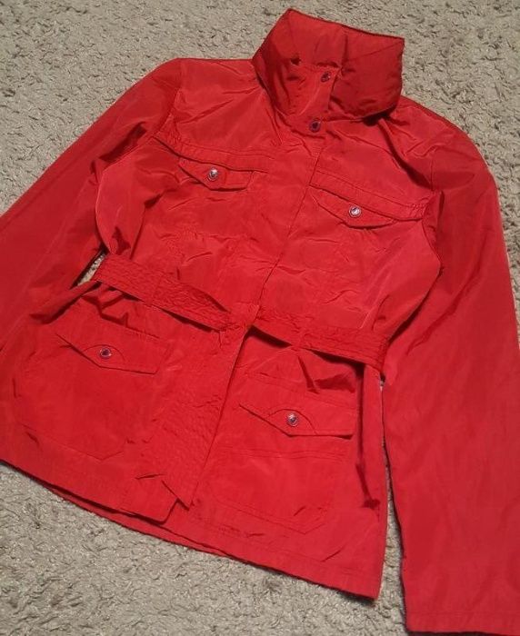 Оригинал.фирменная,стильная,подростковая,демисезонная куртка-ветровка