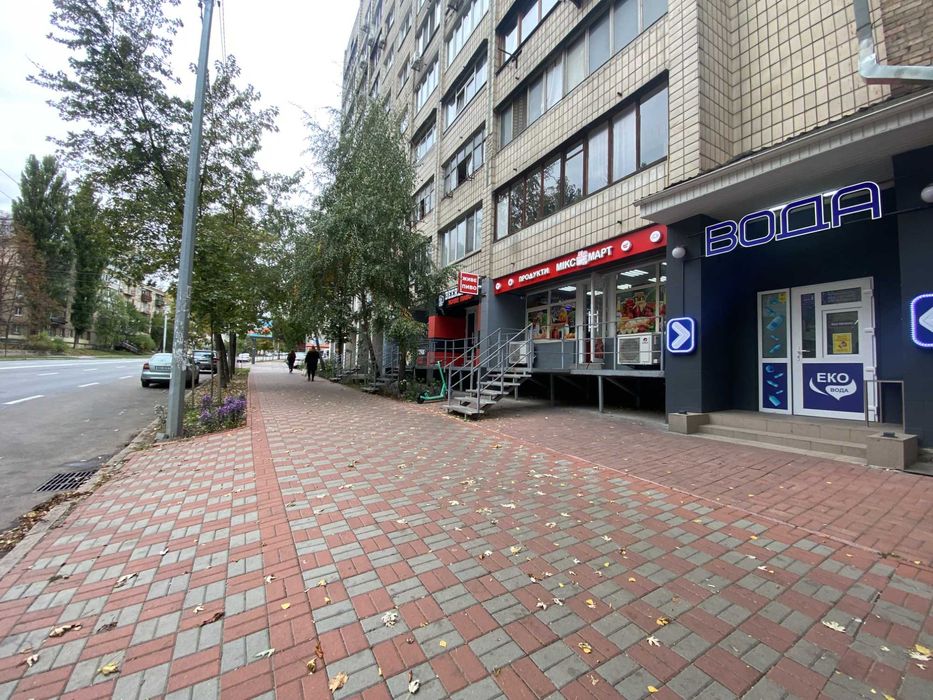 Бойчука 25а, Печерьск, 193 м², 4 магазини на продаж, метро Звіринецька