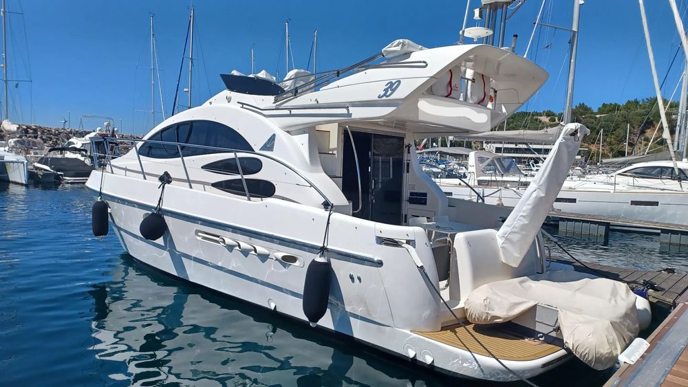 Azimut 39
