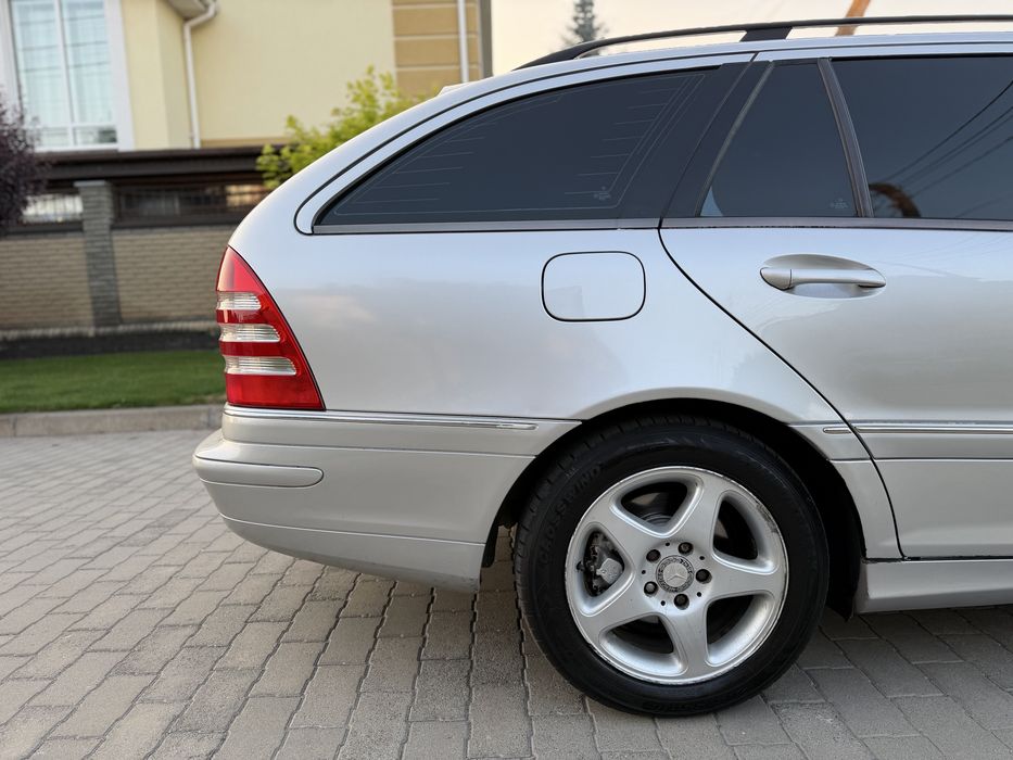 Mercedes C Class w203 на автоматі 1.8  Газ/бенз