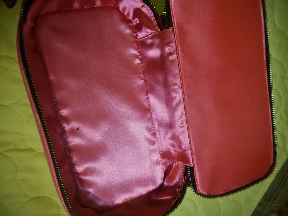 Косметичка двухярусна