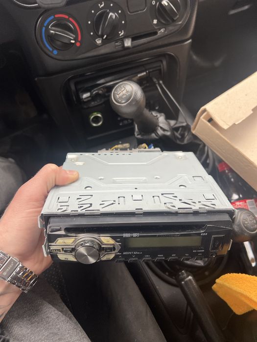 Продам магнітоли оригінал