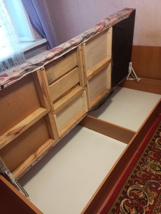 Двоспальне ліжко  б/в