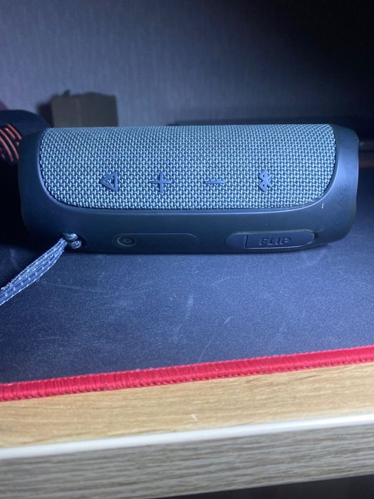 JBL flip essential 2