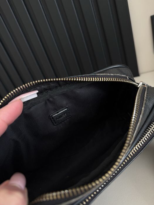 Guess сумка кросбоді оригінал б/у