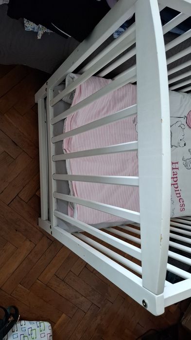 Łóżeczko dziecięce biale drewniane plus pościel materac