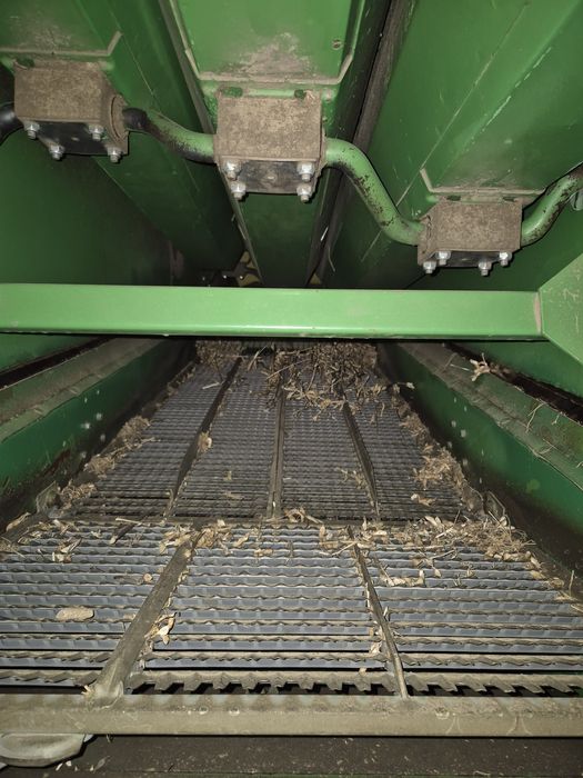 Продам комбайн Джон Дір 942