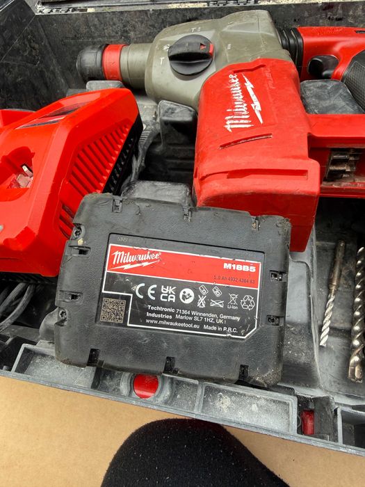 Młotowiertarka wiertarka milwaukee M18 CHX