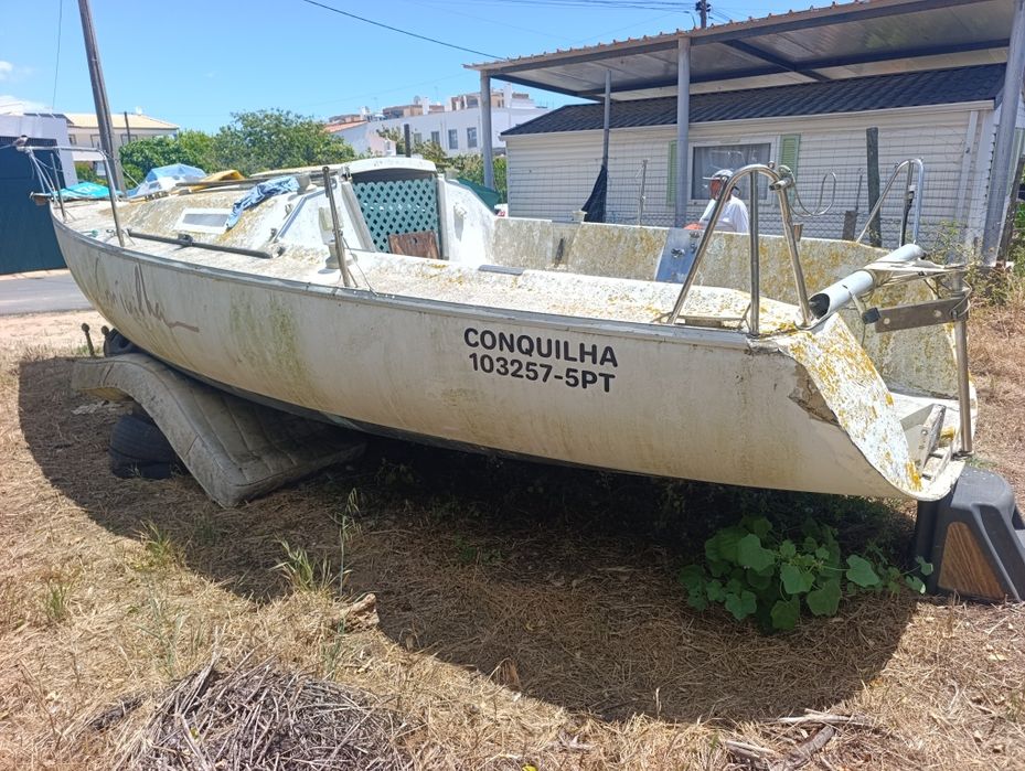 barco veleiro benetau palamenta completa sem motor auxiliar documento legalizado português em dias medida 7.40