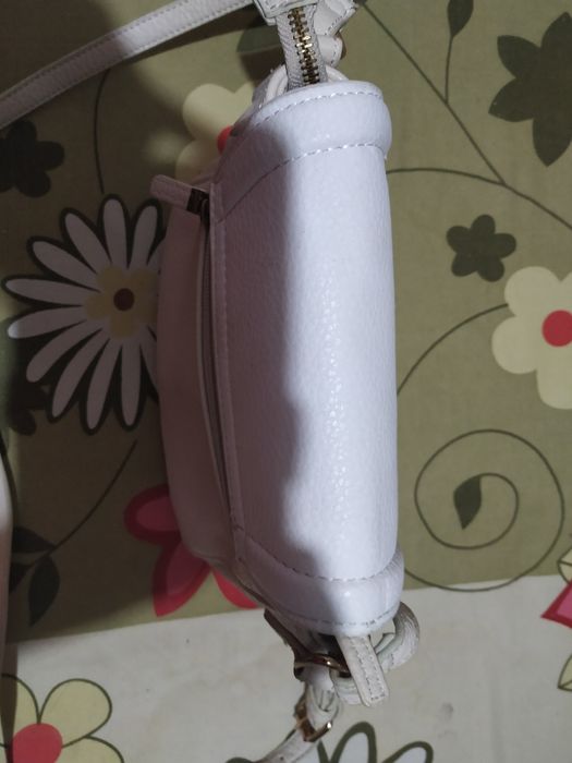 Сумочка женская состояние новой