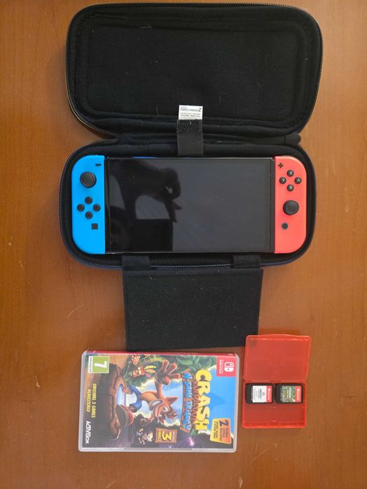 Nitendo Switch  - 64Gg