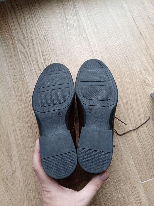 Buty wyjściowe, chłopięce, roz. 38, stan BDB!
