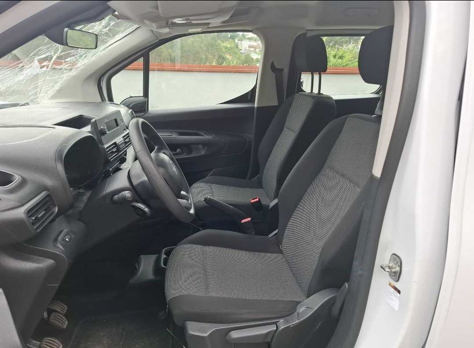 Citroën Berlingo 1.5 BlueHDi 5 Lugares 134 Mil kms Nacional de 2022 COM IVA DEDUTIVEL