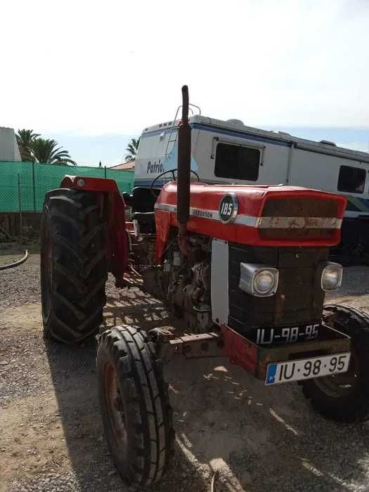 Alugo trator Massey Ferguson