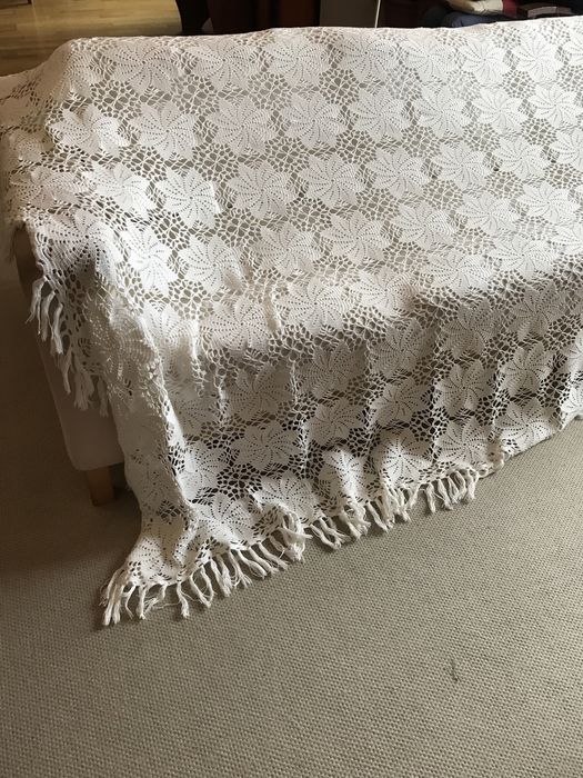 Colcha em renda artesanal