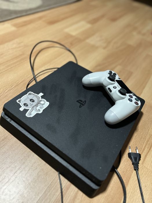 Sony PS4.          .