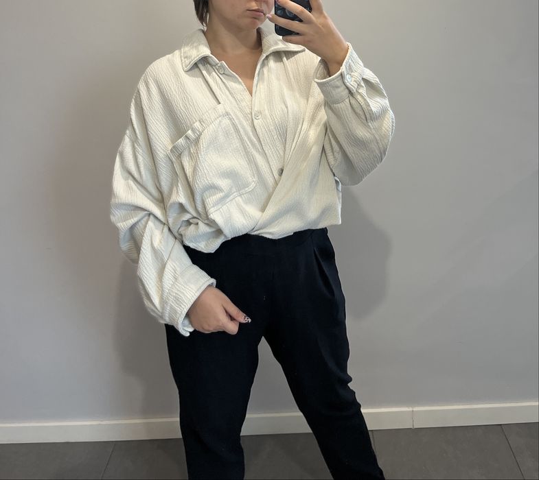 Biała kremowa duża szeroka muślinowa prążkowana koszula oversize unise