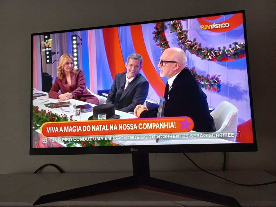 Monitor Gaming  LG 24 Polegadas HDMI e som  tela fina