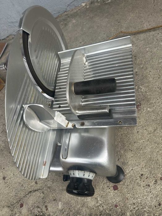 Duża Krajalnica przemysłowa Bizerba