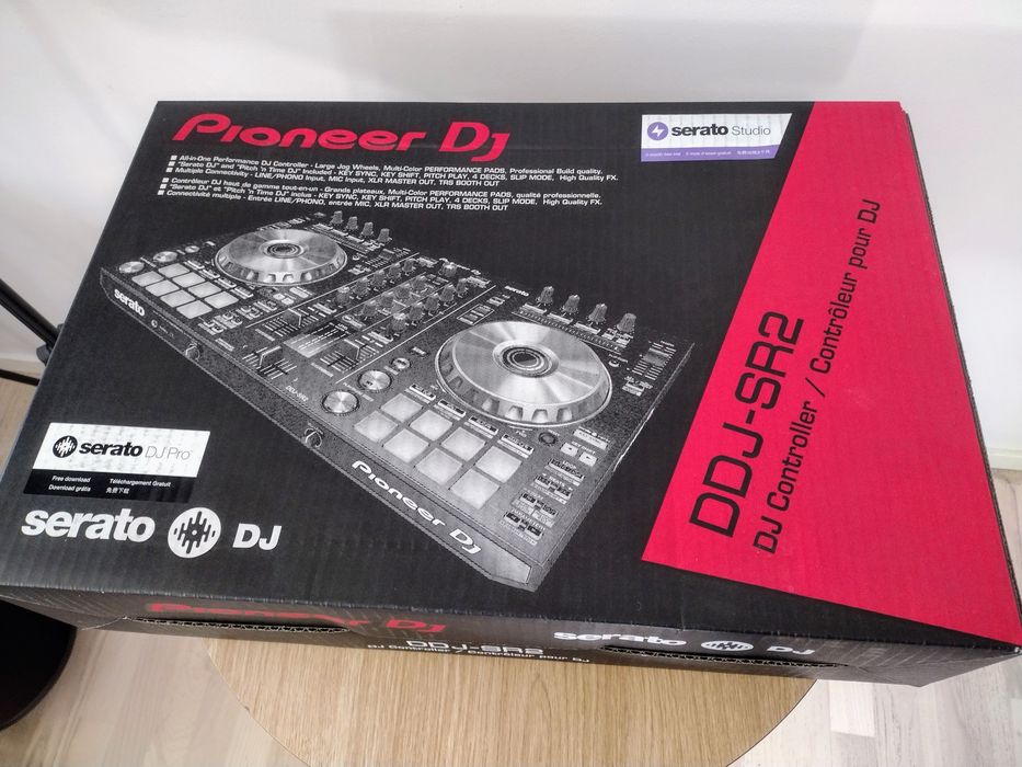 Vendo mesa de DJ Pioneer DDJ-SR2