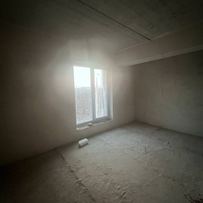 Продам танхаус у Вовчинцях готовий до ремонту