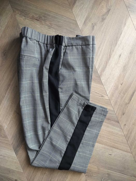 Reserved Spodnie damskie 44 lampas 2XL zgrabne regulowany pas102
