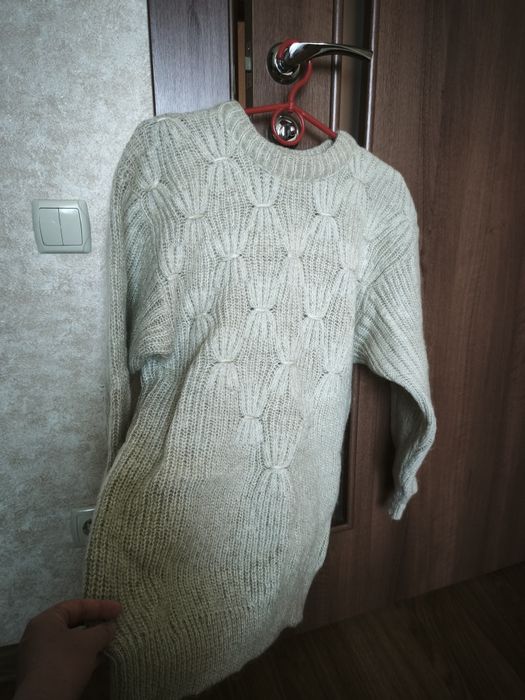 Жіночій светер б/у
