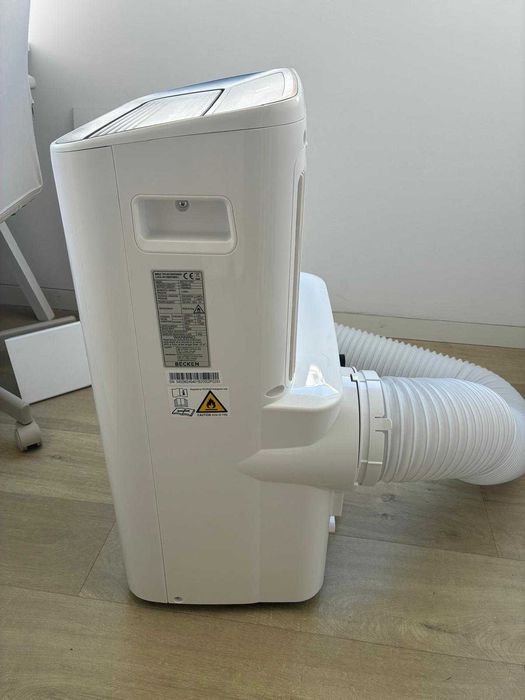 Ar Condicionado Portátil BECKEN BAC10172WH (24 m2 - 12000 BTUs - Branco)