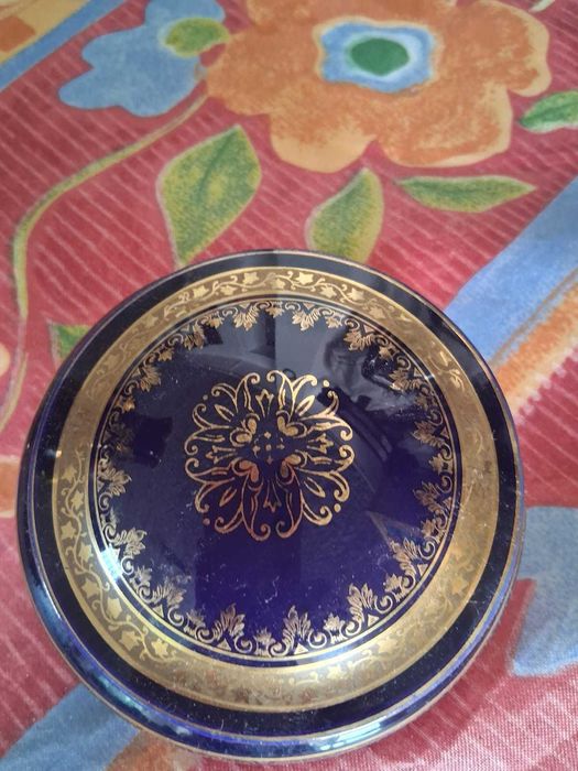 Caixinha e vaso para flores em porcelana de Limoges