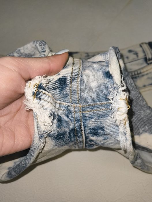 Шорти жіночі короткі