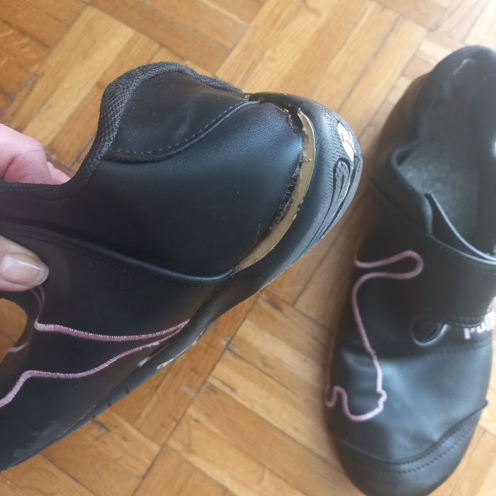 Buty sportowe firmy Puma, rozmiar 37