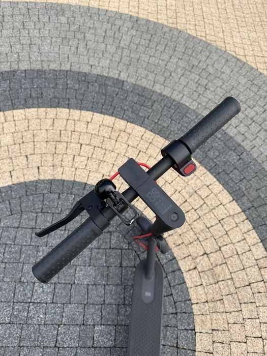 Hulajnoga elektryczna Xiaomi Mi Electric Scooter Pro