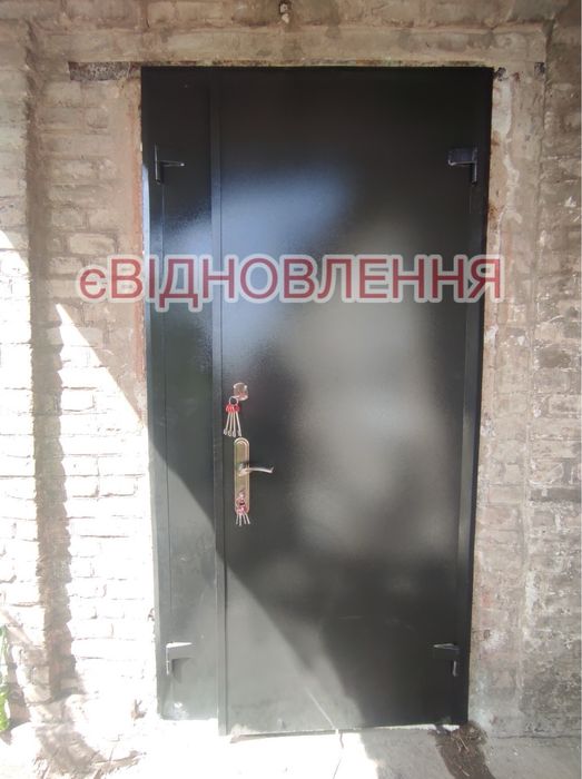 ДВЕРІ вхідні МЕТАЛ Є ВІДНОВЛЕННЯ,квартиры дом подъезд
