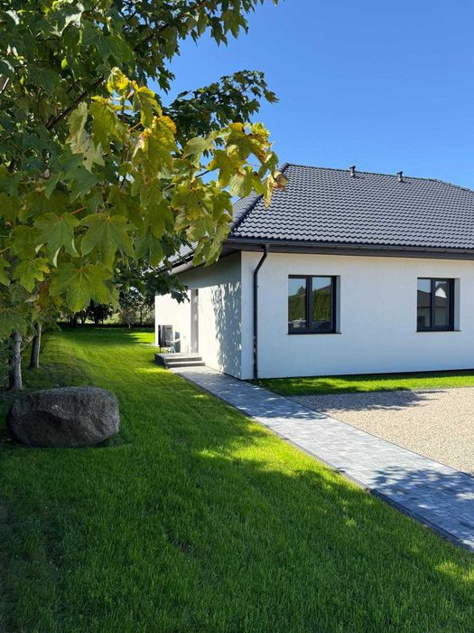 GOTOWY DOM W GŁOBINIE | 3 sypialnie | duży strych | ogród | pompa ciepła | mieszkanie Słupsk okolice
