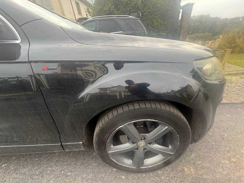 Передні Крила до Audi Q7 2005-2015 (ціна за шт.)