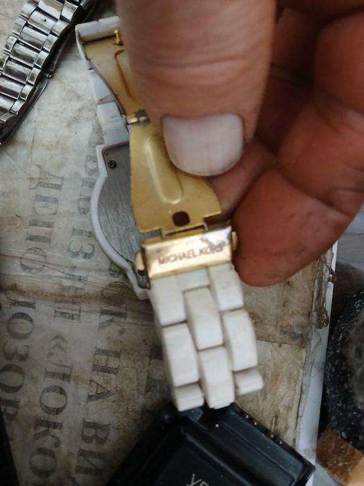 Часи касіо,ферарі михаїл корк