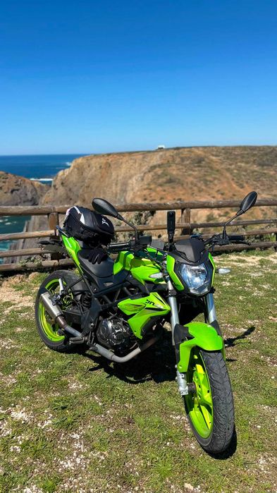 Benelli BN 125 — 2020 | 16.317 km | Akrapovič