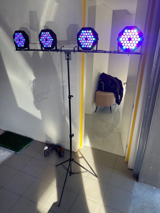 Tripe com 4 projetires dmx