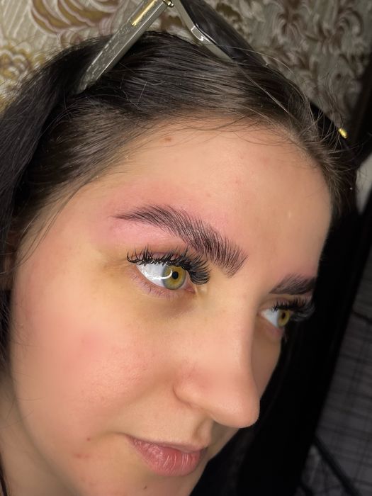 Моделі на бровки