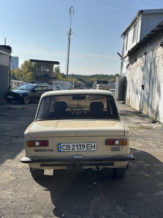 продам ваз-21011